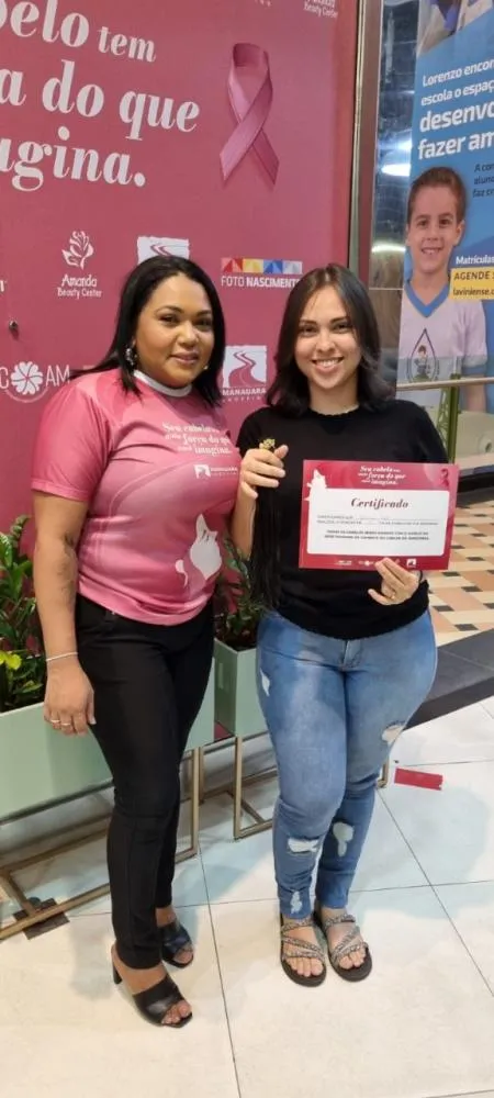 Com cortes solidários e ações de saúde, Manauara Shopping encerra Outubro Rosa com saldo positivo