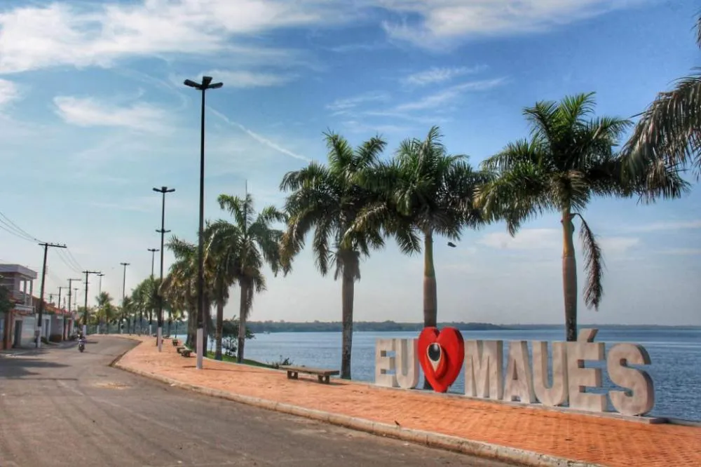 Homem Ataca Vizinha com Terçado Após Acusar de Criar “Máquina de Controle Mental” em Maués